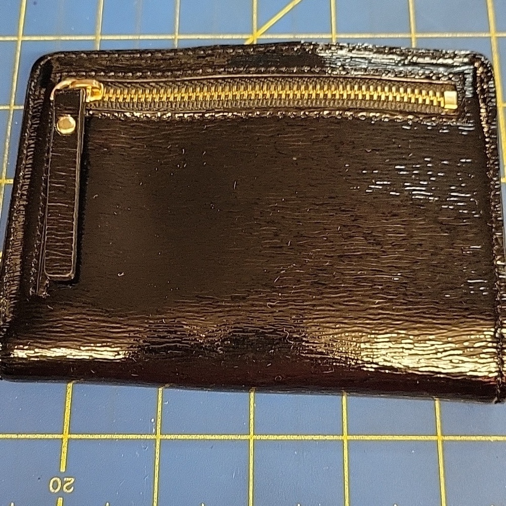 Kate Spade Patent Black Card Holder Wallet 5.5" x 4" x 0.5" Preowned - Picture 2 of 13